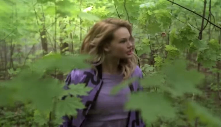 Момент из 4 серии 3 сезона